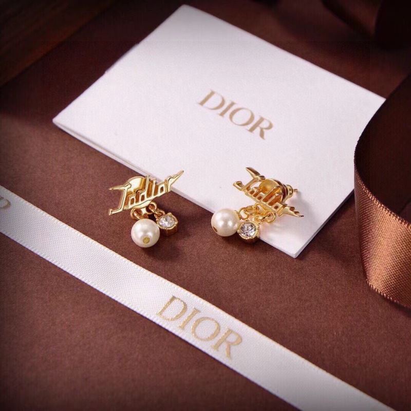 chr1st1an D10r earrings